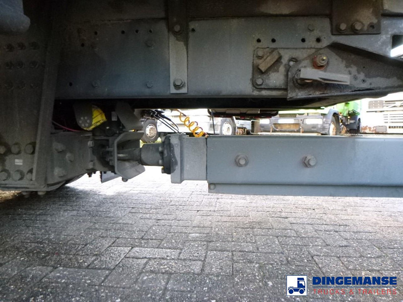 MAN TGX 26.440 6X2 high volume + Fruehauf closed box trailer leasing MAN TGX 26.440 6X2 high volume + Fruehauf closed box trailer: picture 9 MAN TGX 26.440 6X2 high volume + Fruehauf closed box trailer leasing MAN TGX 26.440 6X2 high volume + Fruehauf closed box trailer: picture 9