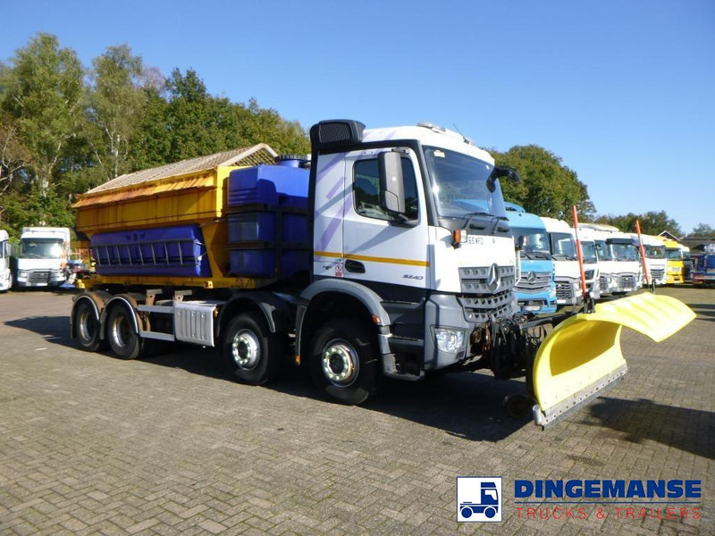 Mercedes-Benz Arocs 3240 8x4 RHD Schmidt snow plough / gritter - Snow removal vehicle: picture 2 Mercedes-Benz Arocs 3240 8x4 RHD Schmidt snow plough / gritter - Snow removal vehicle: picture 2