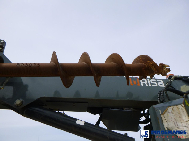 Drilling rig Renault D 240 DTI 4x2 + Risa G2T drilling installation: picture 17