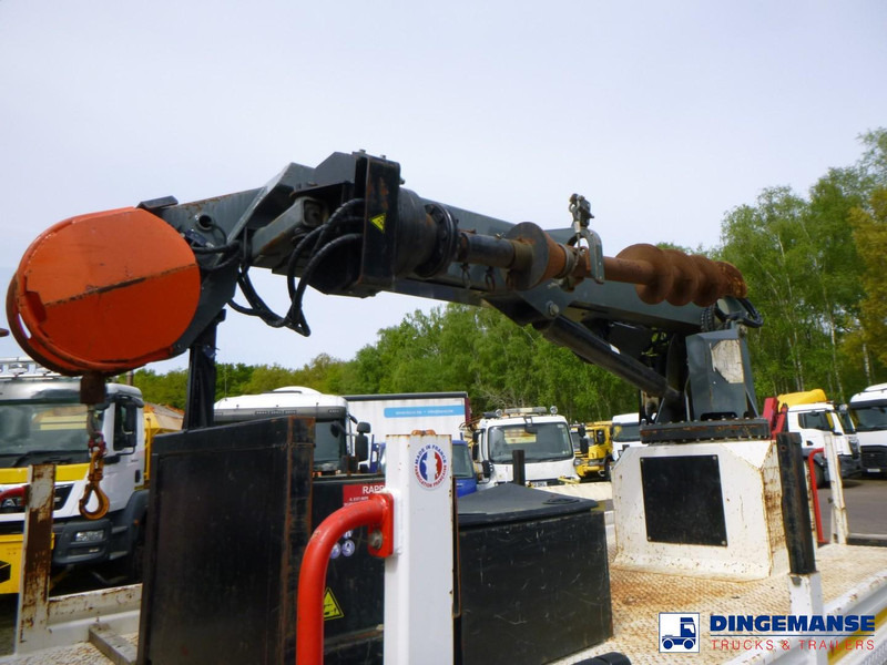 Drilling rig Renault D 240 DTI 4x2 + Risa G2T drilling installation: picture 16