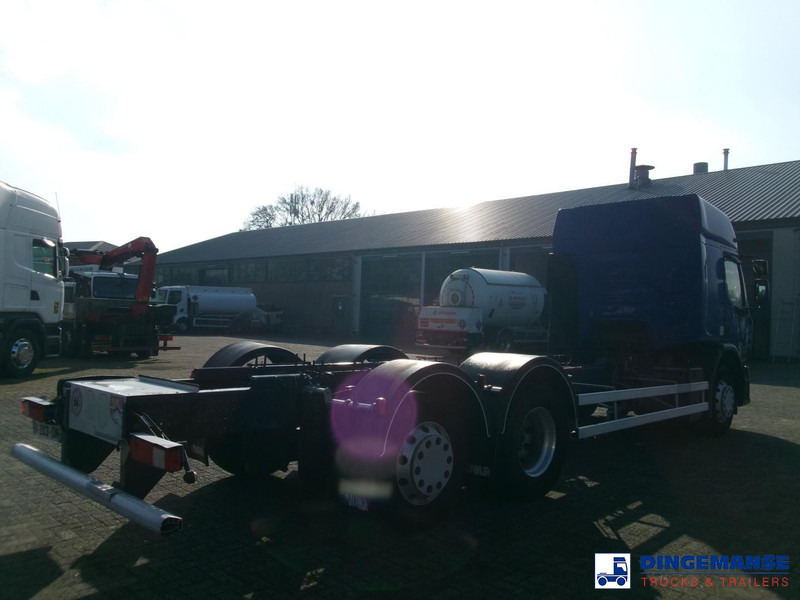 Renault Premium 370 6x2 chassis - Cab chassis truck: picture 4 Renault Premium 370 6x2 chassis - Cab chassis truck: picture 4