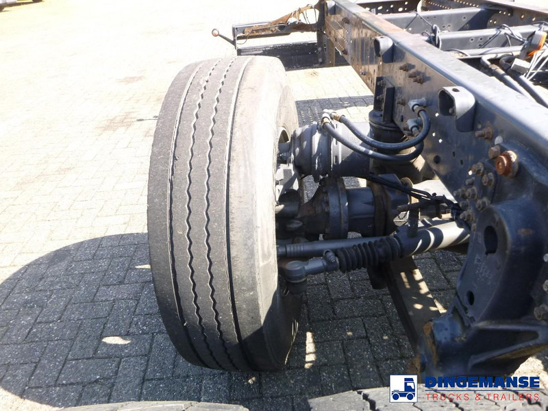 Renault Premium Lander 370 6x2 chassis + ADR - Cab chassis truck: picture 5 Renault Premium Lander 370 6x2 chassis + ADR - Cab chassis truck: picture 5