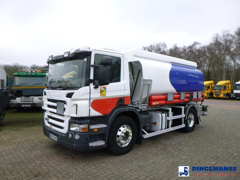 Scania P 270 DB 4x2 fuel tank 13.6 m3 / 4 comp - Tank truck: picture 1 Scania P 270 DB 4x2 fuel tank 13.6 m3 / 4 comp - Tank truck: picture 1