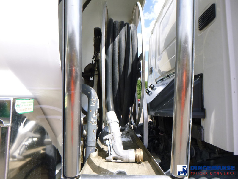Tank truck Scania P 270 DB 4x2 fuel tank 13.7 m3 / 5 comp: picture 16