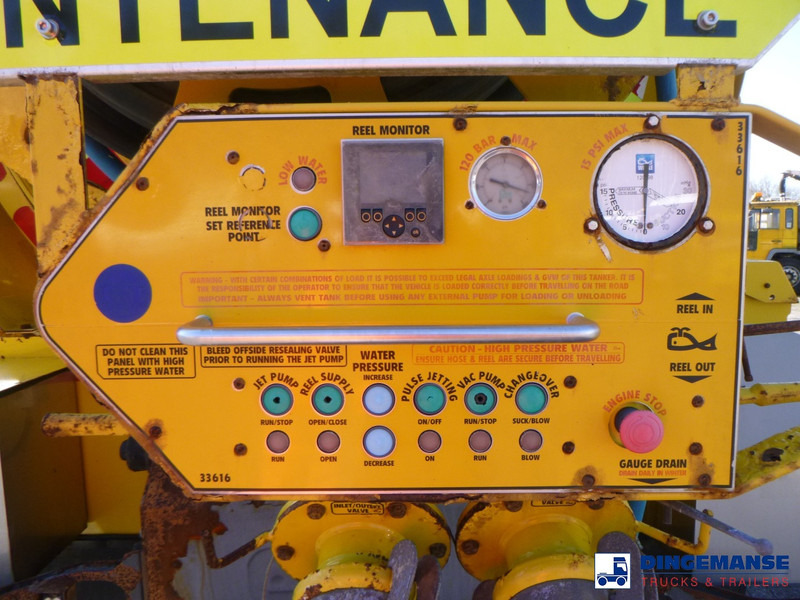 Vacuum truck Volvo FE 300 6X4 Whale vacuum tank 10.2 m3: picture 17