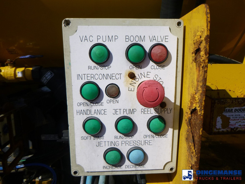 Vacuum truck Volvo FE 300 6X4 Whale vacuum tank 10.2 m3: picture 12