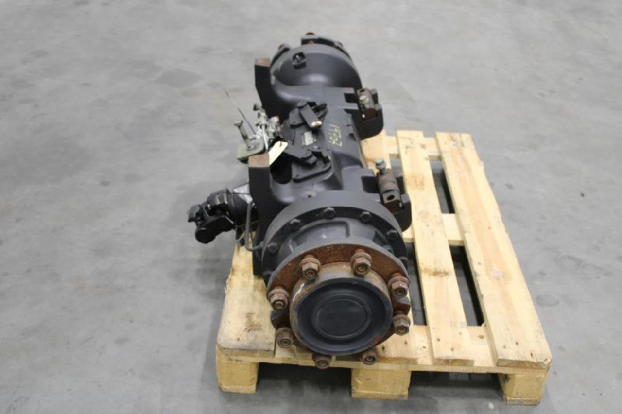 Hyster H5.0FT - Axle and parts for Material handling equipment: picture 4 Hyster H5.0FT - Axle and parts for Material handling equipment: picture 4