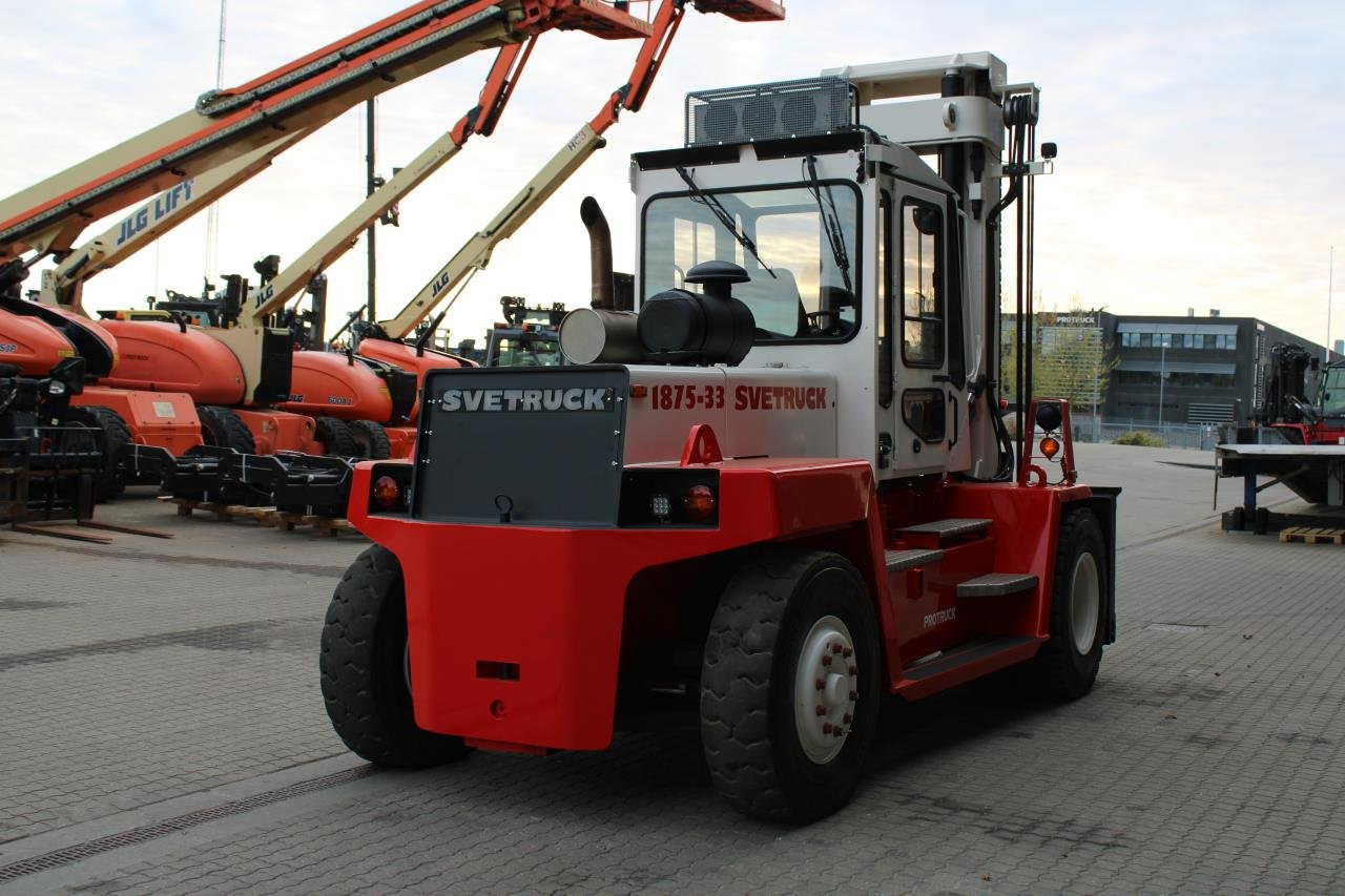 SveTruck 1875-33 - Diesel forklift: picture 3 SveTruck 1875-33 - Diesel forklift: picture 3