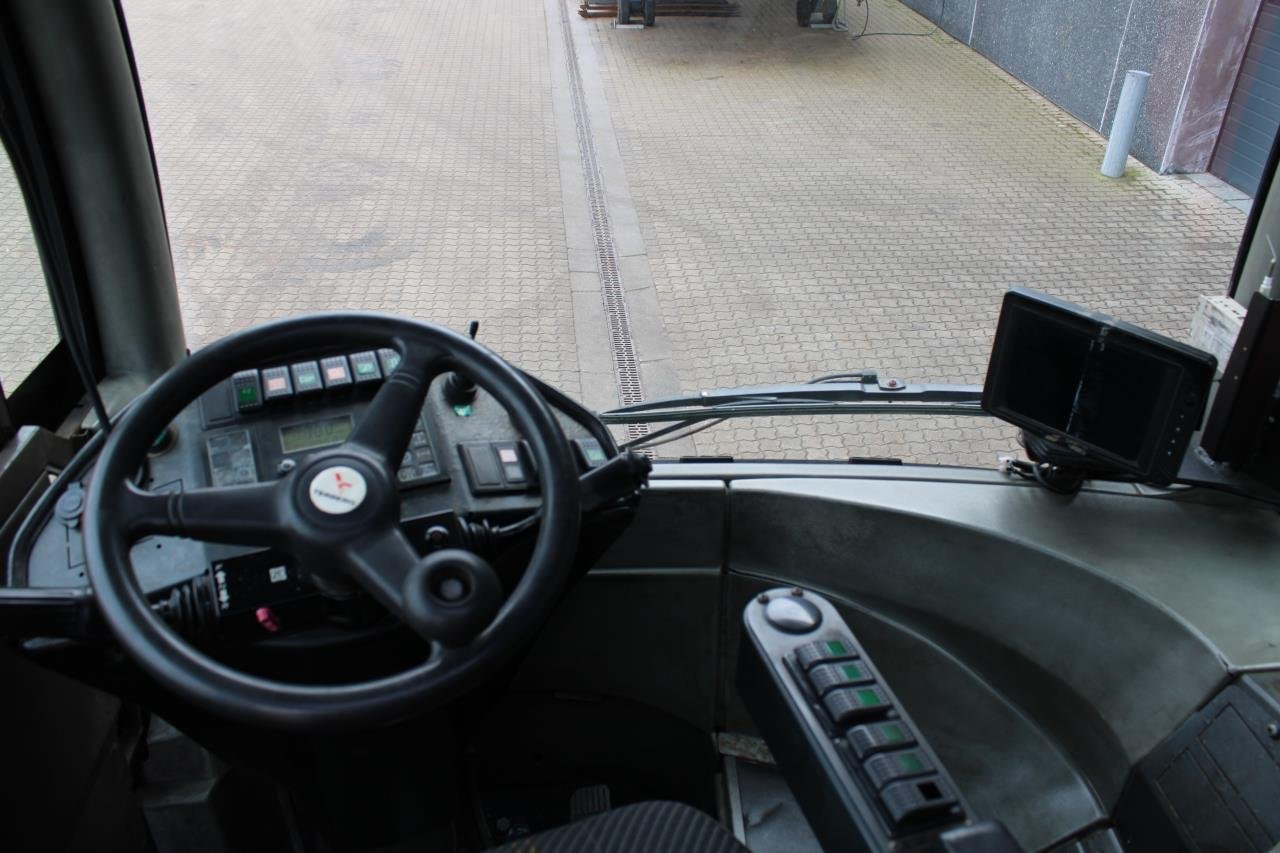 Terberg RT222 - Terminal tractor: picture 4 Terberg RT222 - Terminal tractor: picture 4