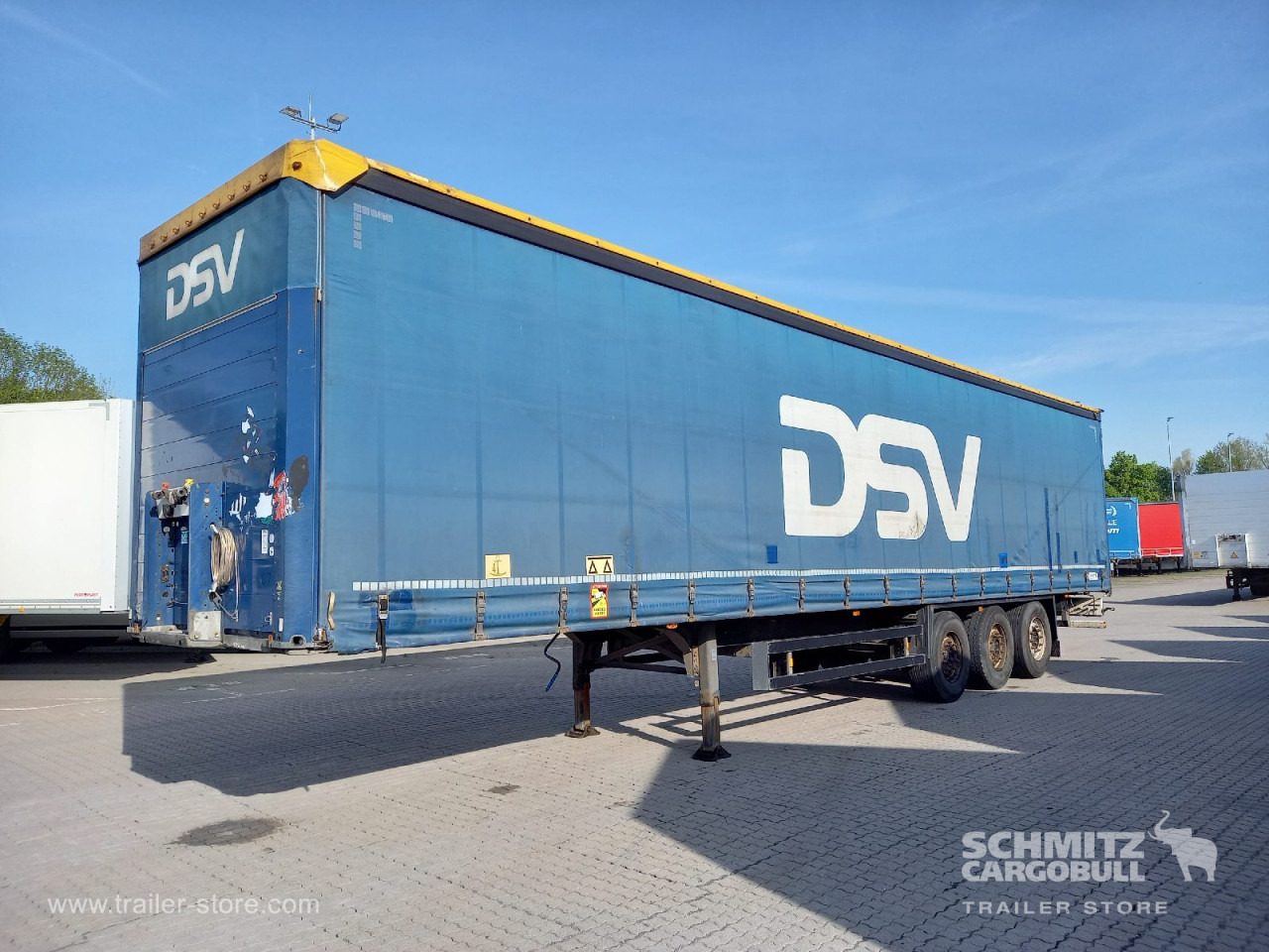 SCHMITZ Auflieger Curtainsider Standard - Curtainsider semi-trailer: picture 1 SCHMITZ Auflieger Curtainsider Standard - Curtainsider semi-trailer: picture 1