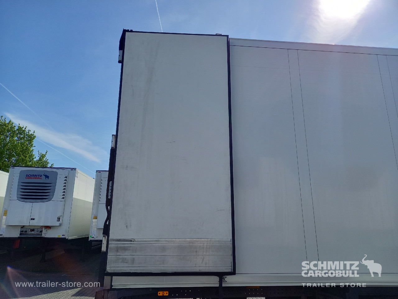 SCHMITZ Auflieger Tiefkühler Standard Double deck - Isothermal semi-trailer: picture 4 SCHMITZ Auflieger Tiefkühler Standard Double deck - Isothermal semi-trailer: picture 4