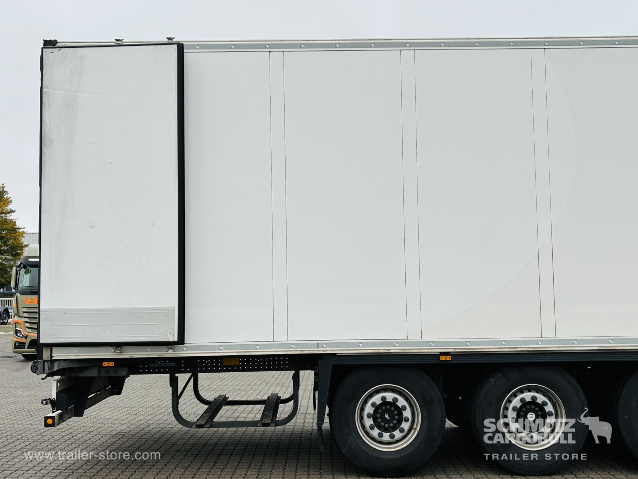 SCHMITZ Auflieger Tiefkühler Standard Double deck - Isothermal semi-trailer: picture 2 SCHMITZ Auflieger Tiefkühler Standard Double deck - Isothermal semi-trailer: picture 2