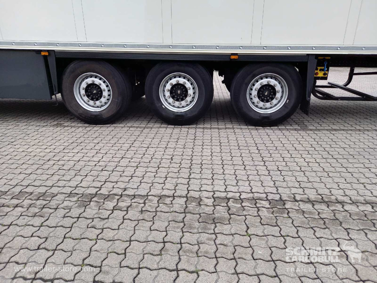 SCHMITZ Auflieger Tiefkühler Standard Double deck - Isothermal semi-trailer: picture 2 SCHMITZ Auflieger Tiefkühler Standard Double deck - Isothermal semi-trailer: picture 2