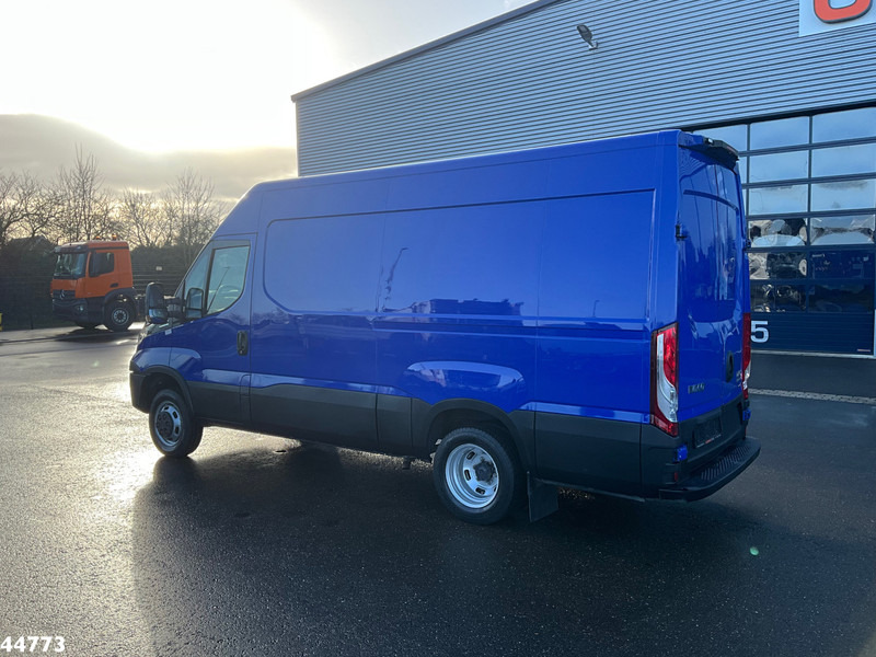Iveco Daily 35C18 RIONED hogedrukwater installatie - Vacuum truck: picture 3 Iveco Daily 35C18 RIONED hogedrukwater installatie - Vacuum truck: picture 3
