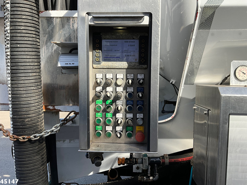 Vacuum truck MAN TGS 26.440 Euro 6 Kroll 11m³ Riool Combi: picture 14