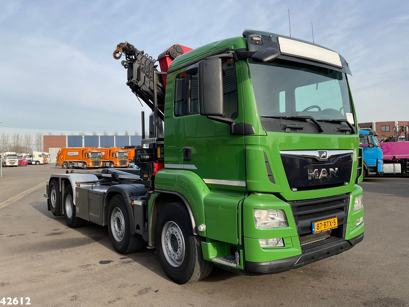 MAN TGS 35.460 8x2 Euro 6 HMF 26 Tonmeter laadkraan - Hook lift truck, Crane truck: picture 3 MAN TGS 35.460 8x2 Euro 6 HMF 26 Tonmeter laadkraan - Hook lift truck, Crane truck: picture 3