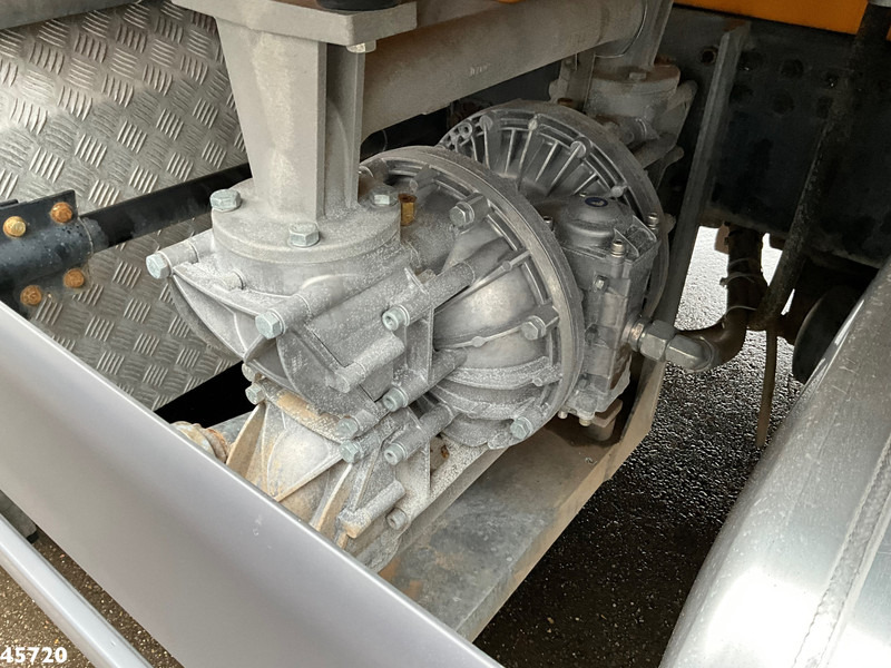 Vacuum truck MAN TGS 35.500 8x4 Euro 6 MTS Saugbagger Just 40.559 km!: picture 14