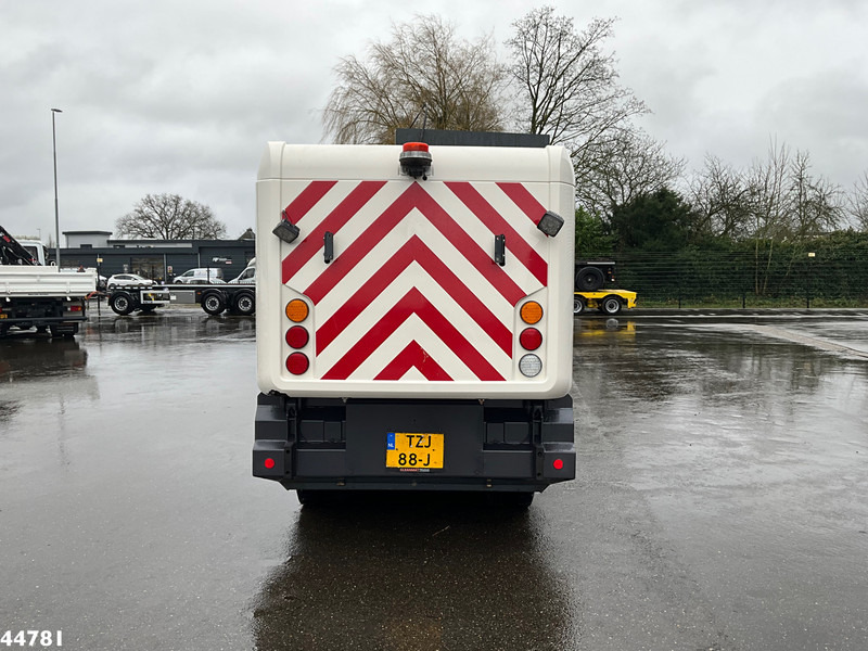 Ravo 540 CD Euro 6 with 3-rd brush - Road sweeper: picture 5 Ravo 540 CD Euro 6 with 3-rd brush - Road sweeper: picture 5
