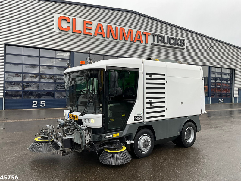 Ravo 580 with 3-rd brush - Road sweeper: picture 3 Ravo 580 with 3-rd brush - Road sweeper: picture 3