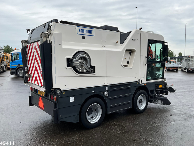 Schmidt Cleango 500 Compact Euro 6 with 3-rd brush - Road sweeper: picture 4 Schmidt Cleango 500 Compact Euro 6 with 3-rd brush - Road sweeper: picture 4