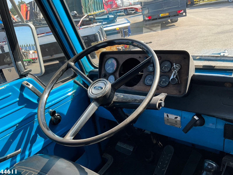 Tractor unit Ford DA 2817: picture 8