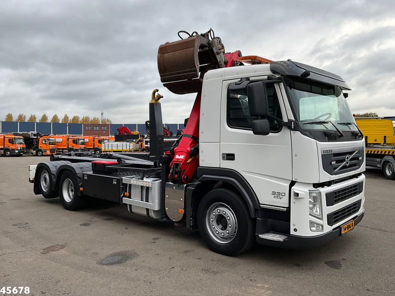 Volvo FM 330 Palfinger 14 Tonmeter Z-kraan Just 241.898 km! - Hook lift truck, Crane truck: picture 5 Volvo FM 330 Palfinger 14 Tonmeter Z-kraan Just 241.898 km! - Hook lift truck, Crane truck: picture 5