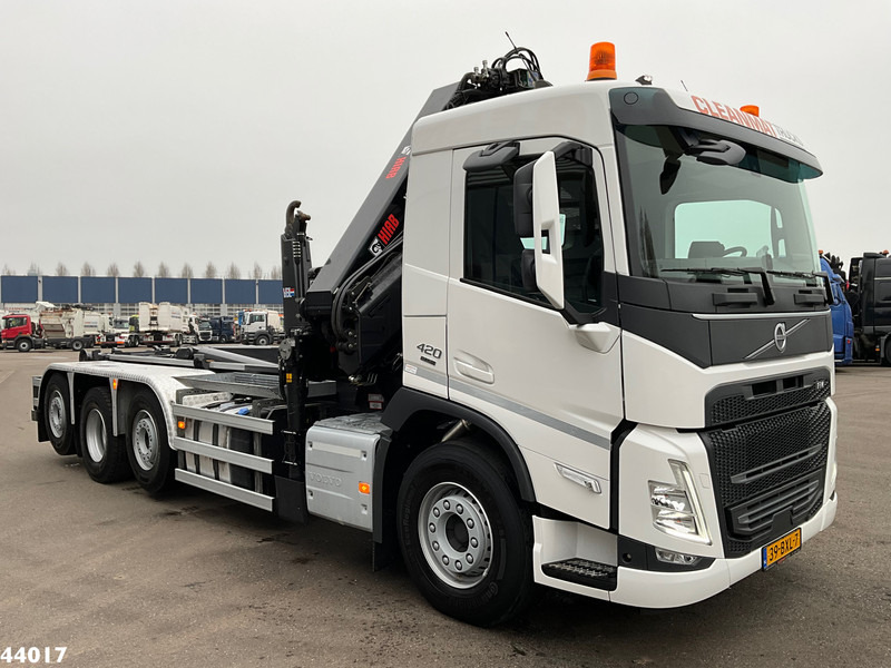 Volvo FM 420 8x2 Hiab 25 Tonmeter laadkraan + Welvaarts weighing system - Hook lift truck, Crane truck: picture 3 Volvo FM 420 8x2 Hiab 25 Tonmeter laadkraan + Welvaarts weighing system - Hook lift truck, Crane truck: picture 3