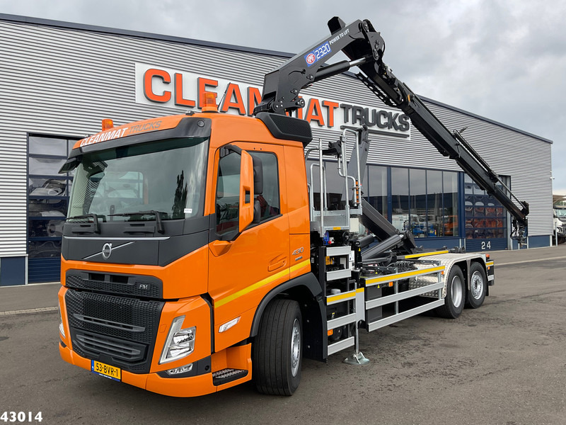 Volvo FM 430 HMF 23 Tonmeter laadkraan - Hook lift truck, Crane truck: picture 1 Volvo FM 430 HMF 23 Tonmeter laadkraan - Hook lift truck, Crane truck: picture 1