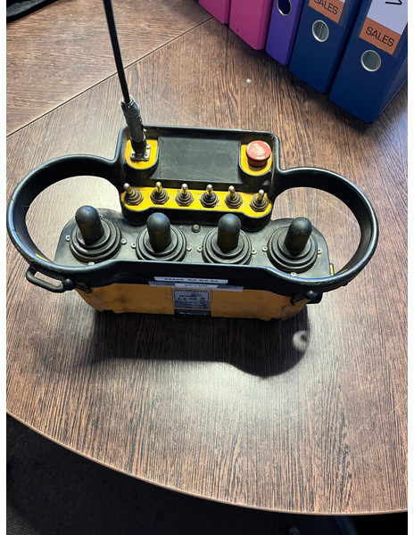 Vacuum truck Volvo FMX 420 6x4 Wiedemann 12m³ Combi kolkenzuiger: picture 11 Vacuum truck Volvo FMX 420 6x4 Wiedemann 12m³ Combi kolkenzuiger: picture 11