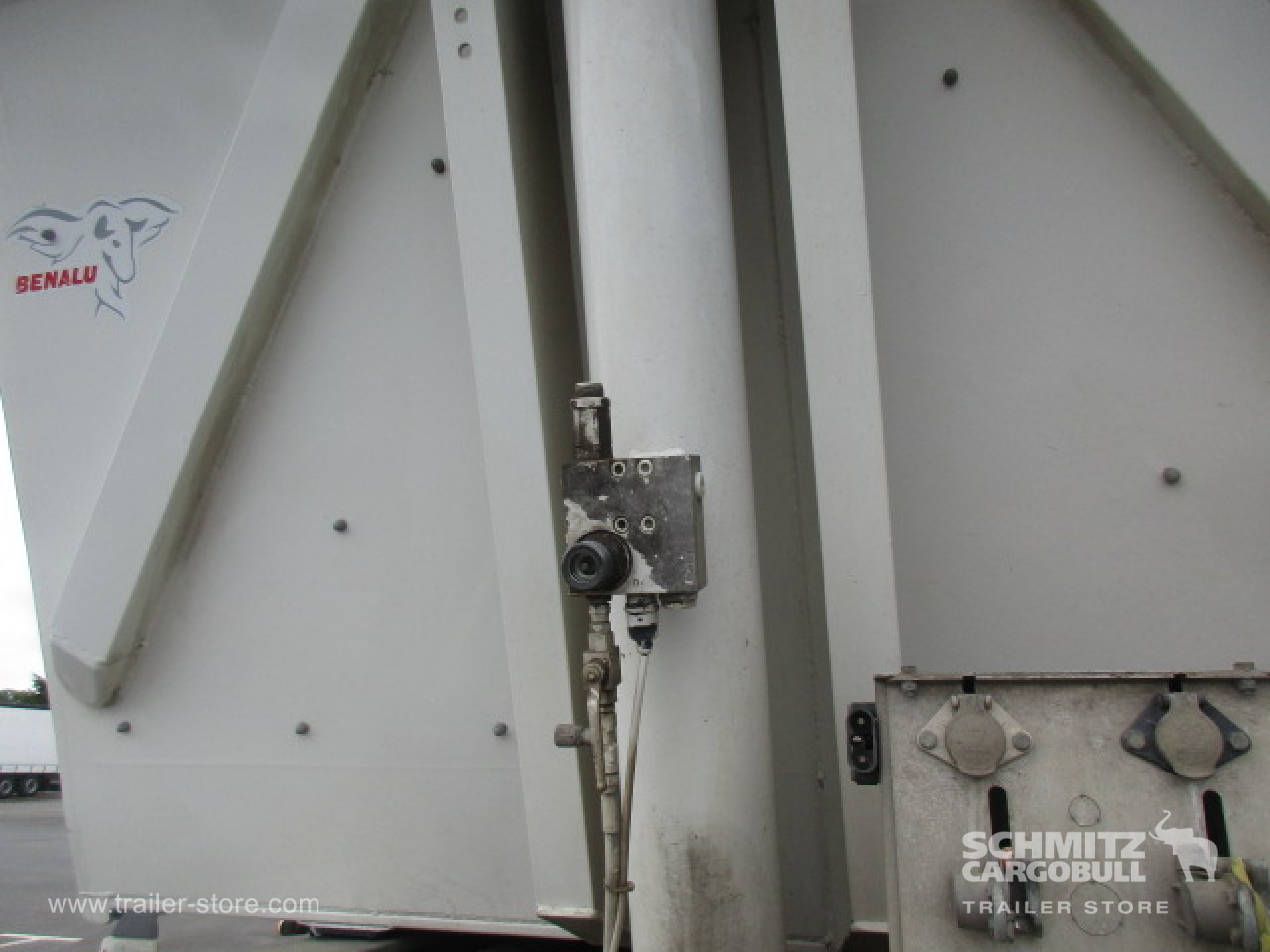 BENALU Tipper Alu-square sided body - Tipper semi-trailer: picture 2 BENALU Tipper Alu-square sided body - Tipper semi-trailer: picture 2