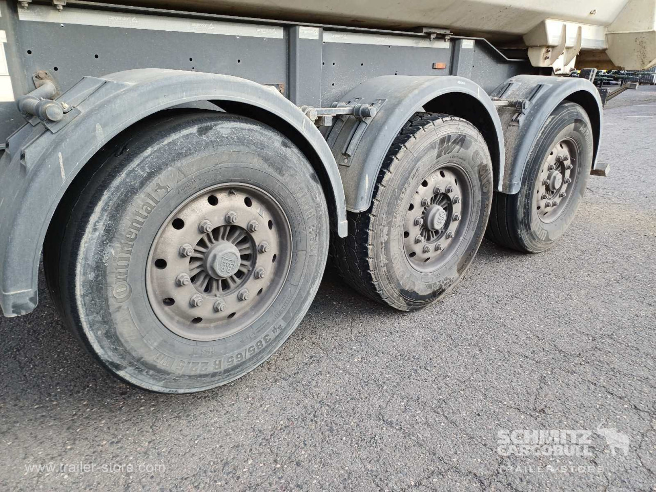 LANGENDORF Auflieger Kipper Stahlrundmulde 24m³ - Tipper semi-trailer: picture 2 LANGENDORF Auflieger Kipper Stahlrundmulde 24m³ - Tipper semi-trailer: picture 2