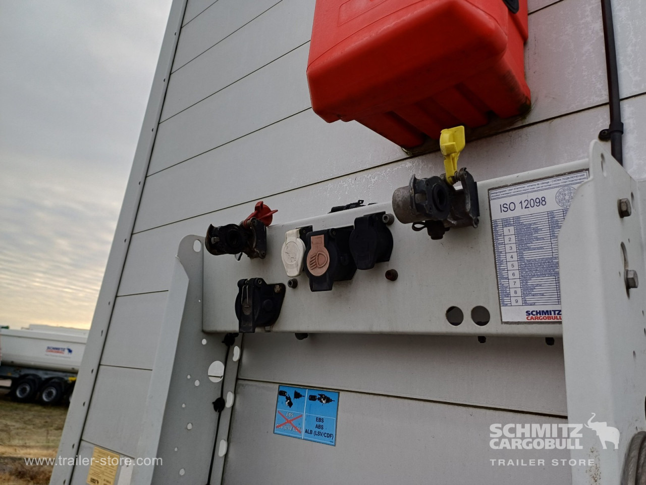 SCHMITZ Auflieger Curtainsider Standard - Curtainsider semi-trailer: picture 2 SCHMITZ Auflieger Curtainsider Standard - Curtainsider semi-trailer: picture 2