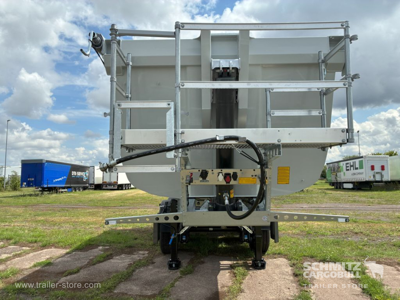 New Tipper semi-trailer SCHMITZ Auflieger Kipper Stahlrundmulde 29m³: picture 7 New Tipper semi-trailer SCHMITZ Auflieger Kipper Stahlrundmulde 29m³: picture 7