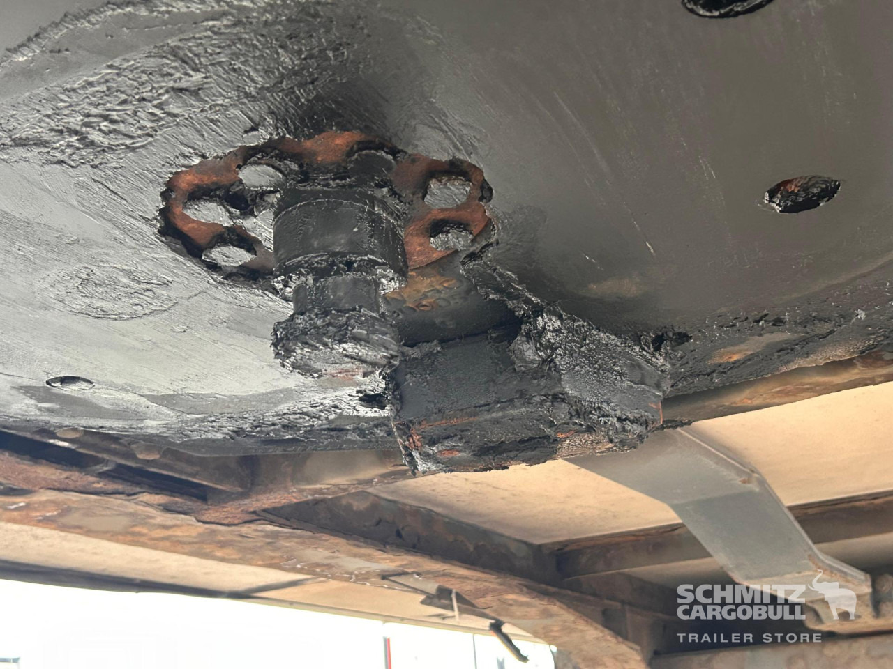 KRONE Reefer Standard - Isothermal semi-trailer: picture 3 KRONE Reefer Standard - Isothermal semi-trailer: picture 3