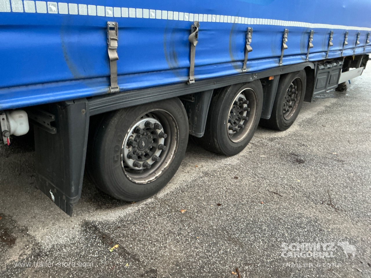 SCHMITZ Curtainsider Mega - Curtainsider semi-trailer: picture 2 SCHMITZ Curtainsider Mega - Curtainsider semi-trailer: picture 2