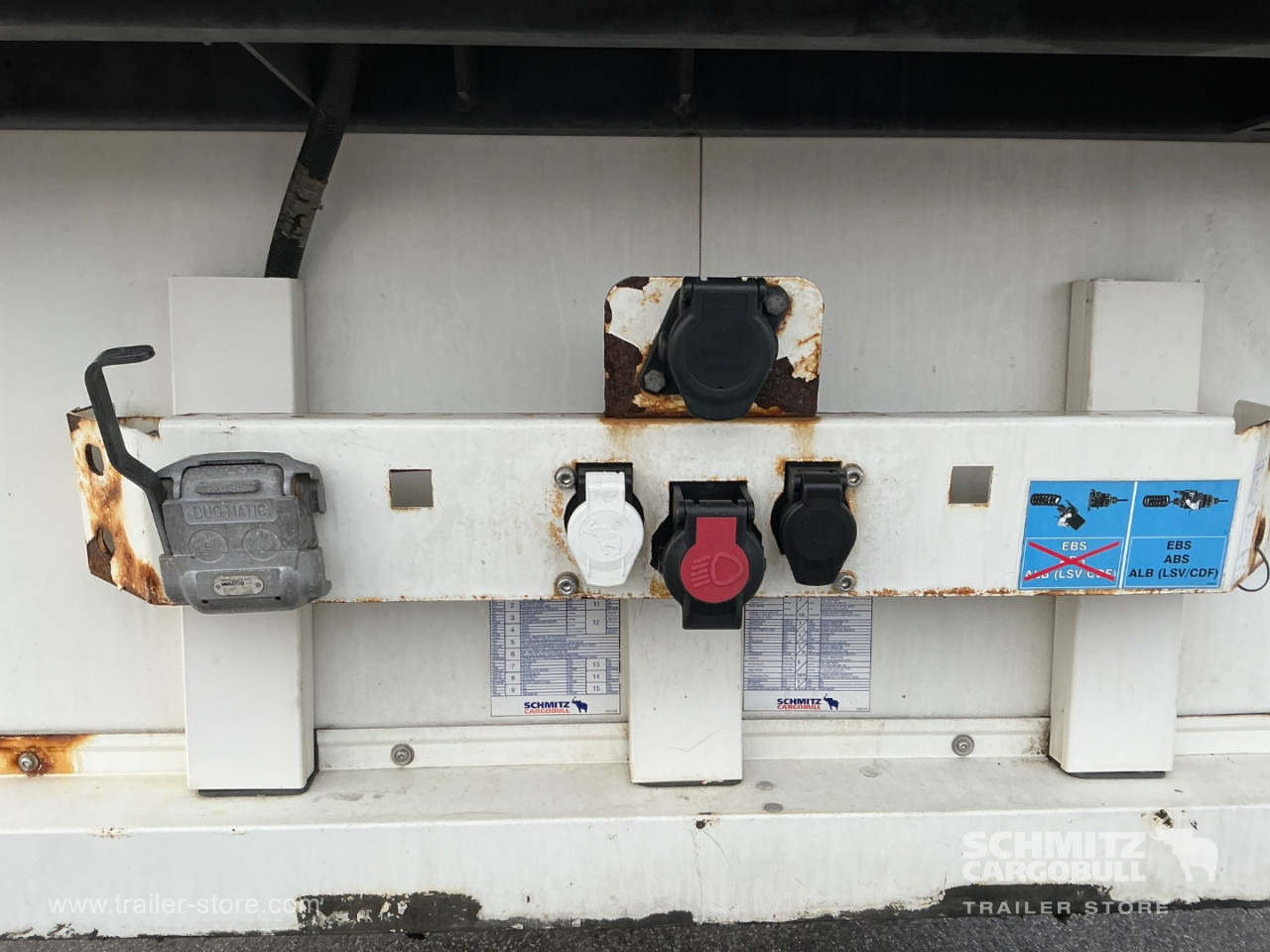 SCHMITZ Reefer Multitemp Double deck - Isothermal semi-trailer: picture 4 SCHMITZ Reefer Multitemp Double deck - Isothermal semi-trailer: picture 4