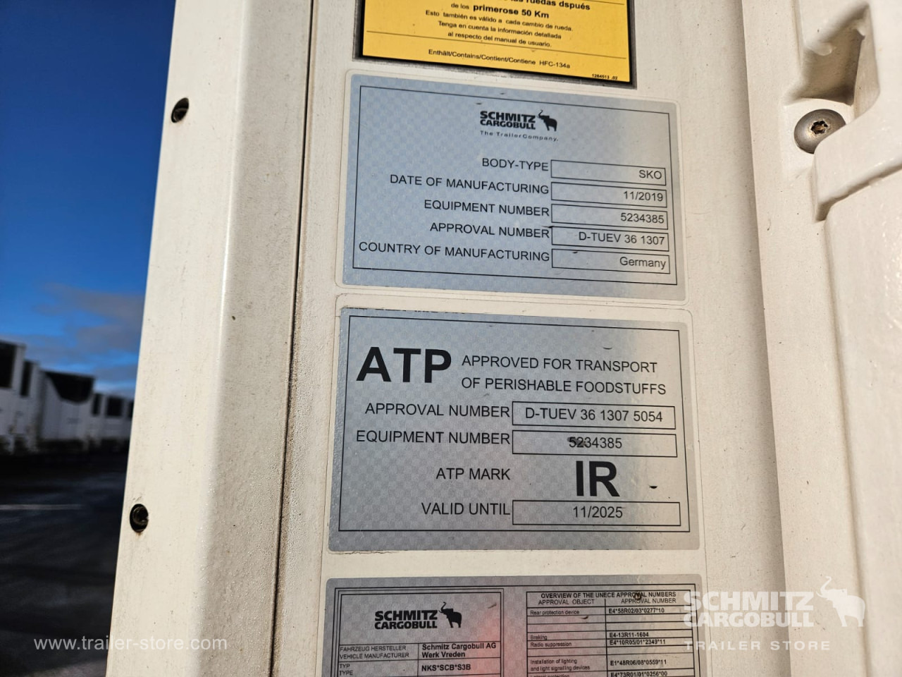 SCHMITZ Reefer Multitemp - Isothermal semi-trailer: picture 2 SCHMITZ Reefer Multitemp - Isothermal semi-trailer: picture 2