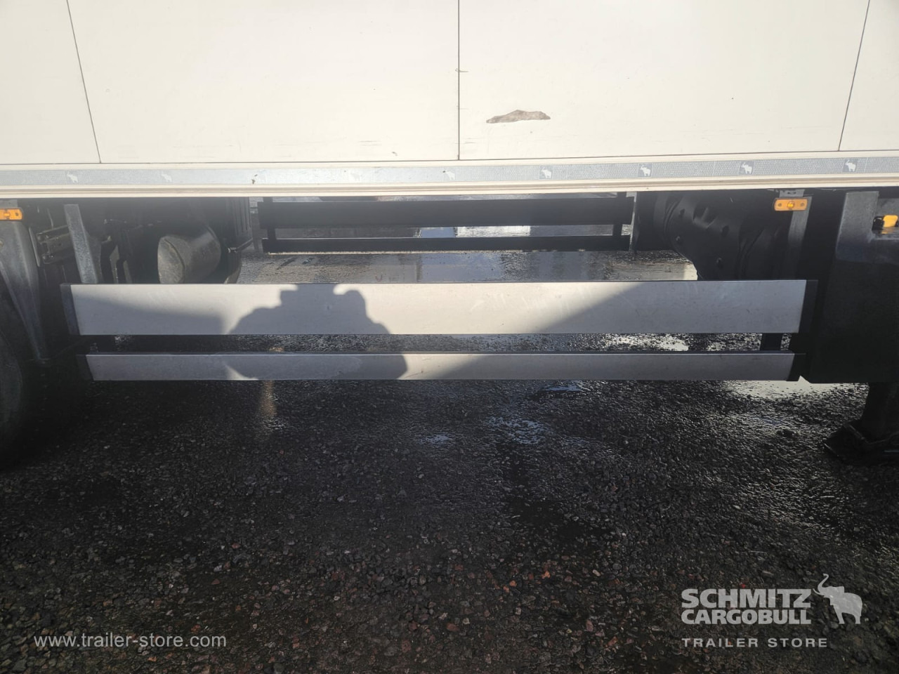 SCHMITZ Reefer Multitemp - Isothermal semi-trailer: picture 4 SCHMITZ Reefer Multitemp - Isothermal semi-trailer: picture 4