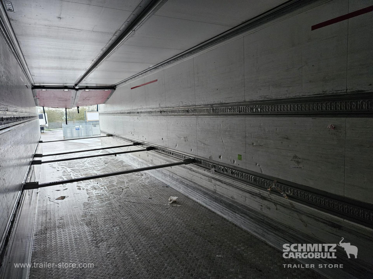 SCHMITZ Reefer Multitemp - Isothermal semi-trailer: picture 3 SCHMITZ Reefer Multitemp - Isothermal semi-trailer: picture 3