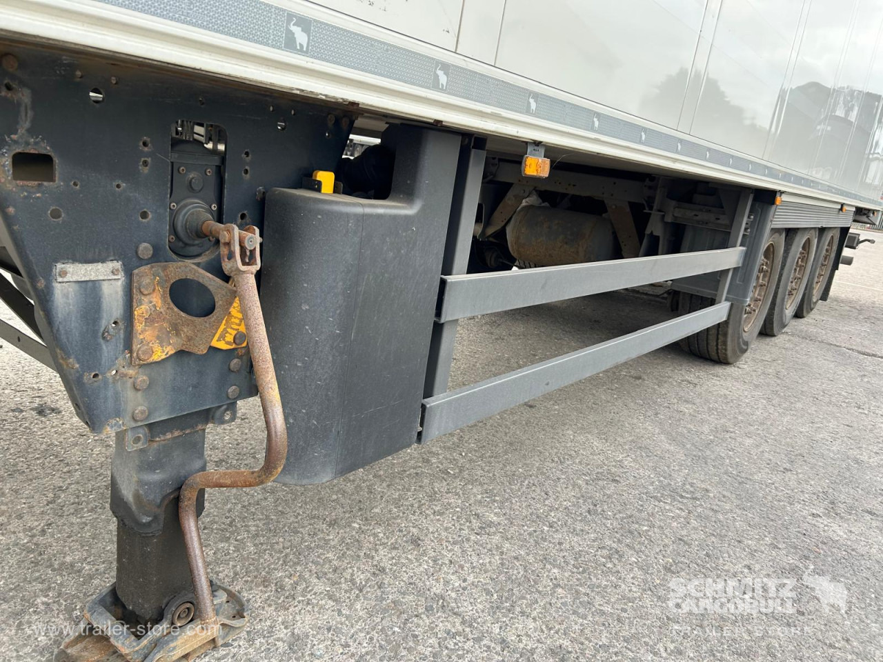 SCHMITZ Reefer Multitemp - Isothermal semi-trailer: picture 2 SCHMITZ Reefer Multitemp - Isothermal semi-trailer: picture 2