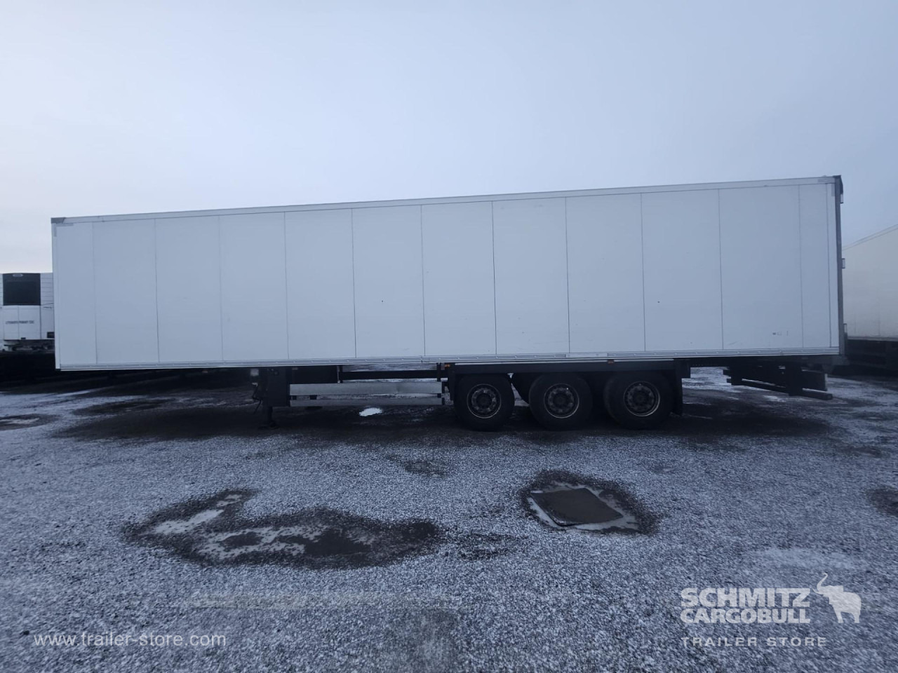 SCHMITZ Reefer Multitemp - Isothermal semi-trailer: picture 3 SCHMITZ Reefer Multitemp - Isothermal semi-trailer: picture 3