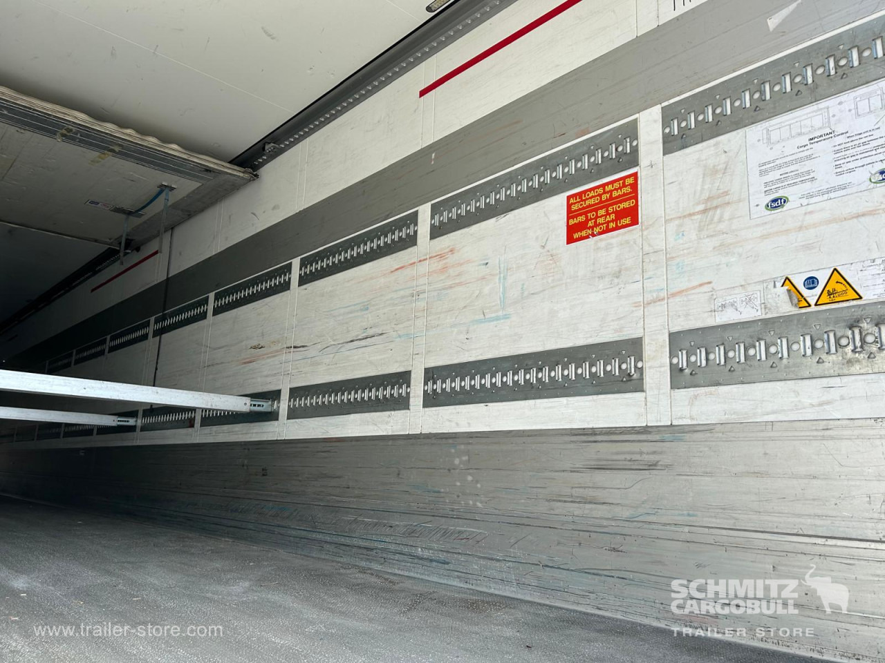SCHMITZ Reefer Multitemp - Isothermal semi-trailer: picture 4 SCHMITZ Reefer Multitemp - Isothermal semi-trailer: picture 4