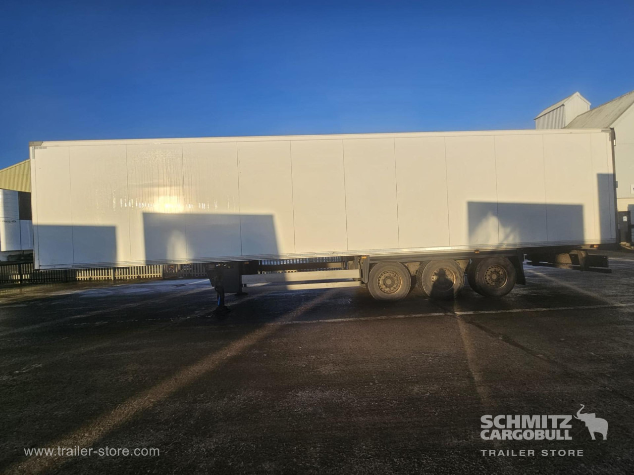 SCHMITZ Reefer Multitemp - Isothermal semi-trailer: picture 2 SCHMITZ Reefer Multitemp - Isothermal semi-trailer: picture 2
