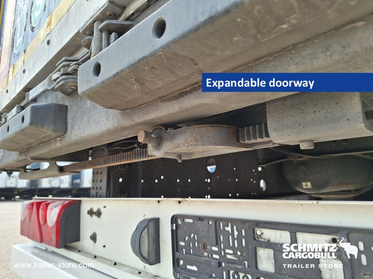 SCHMITZ Curtainsider Mega - Curtainsider semi-trailer: picture 3 SCHMITZ Curtainsider Mega - Curtainsider semi-trailer: picture 3