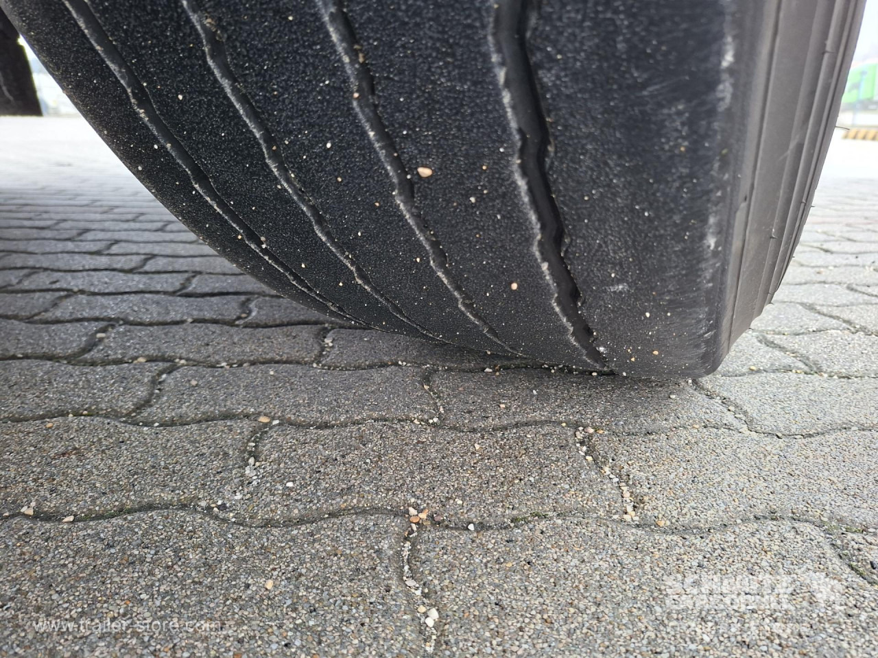 SCHMITZ Reefer Multitemp - Isothermal semi-trailer: picture 4 SCHMITZ Reefer Multitemp - Isothermal semi-trailer: picture 4