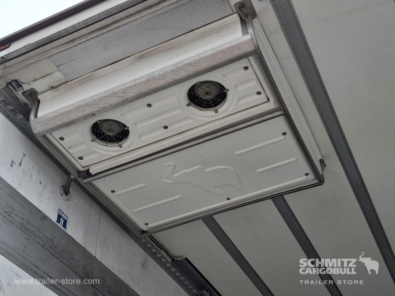 SCHMITZ Reefer Multitemp - Isothermal semi-trailer: picture 3 SCHMITZ Reefer Multitemp - Isothermal semi-trailer: picture 3