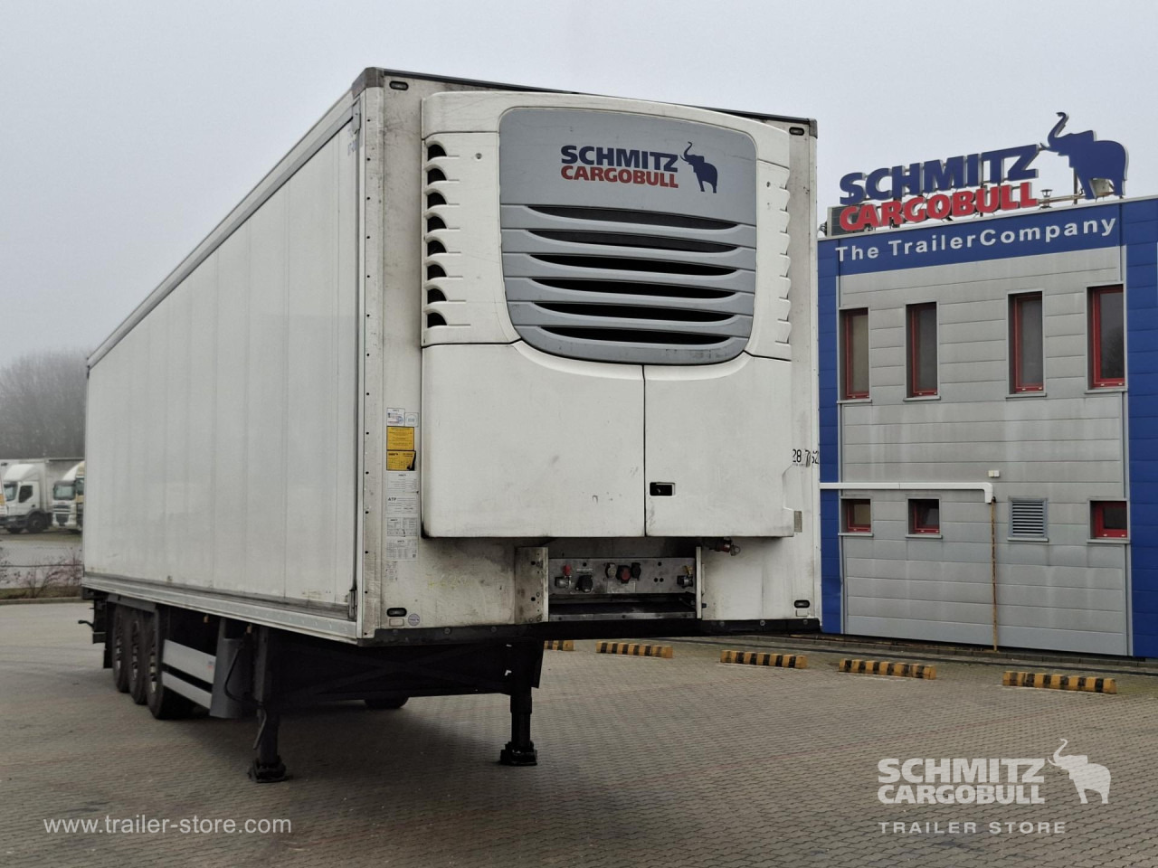 SCHMITZ Reefer Multitemp - Isothermal semi-trailer: picture 1 SCHMITZ Reefer Multitemp - Isothermal semi-trailer: picture 1