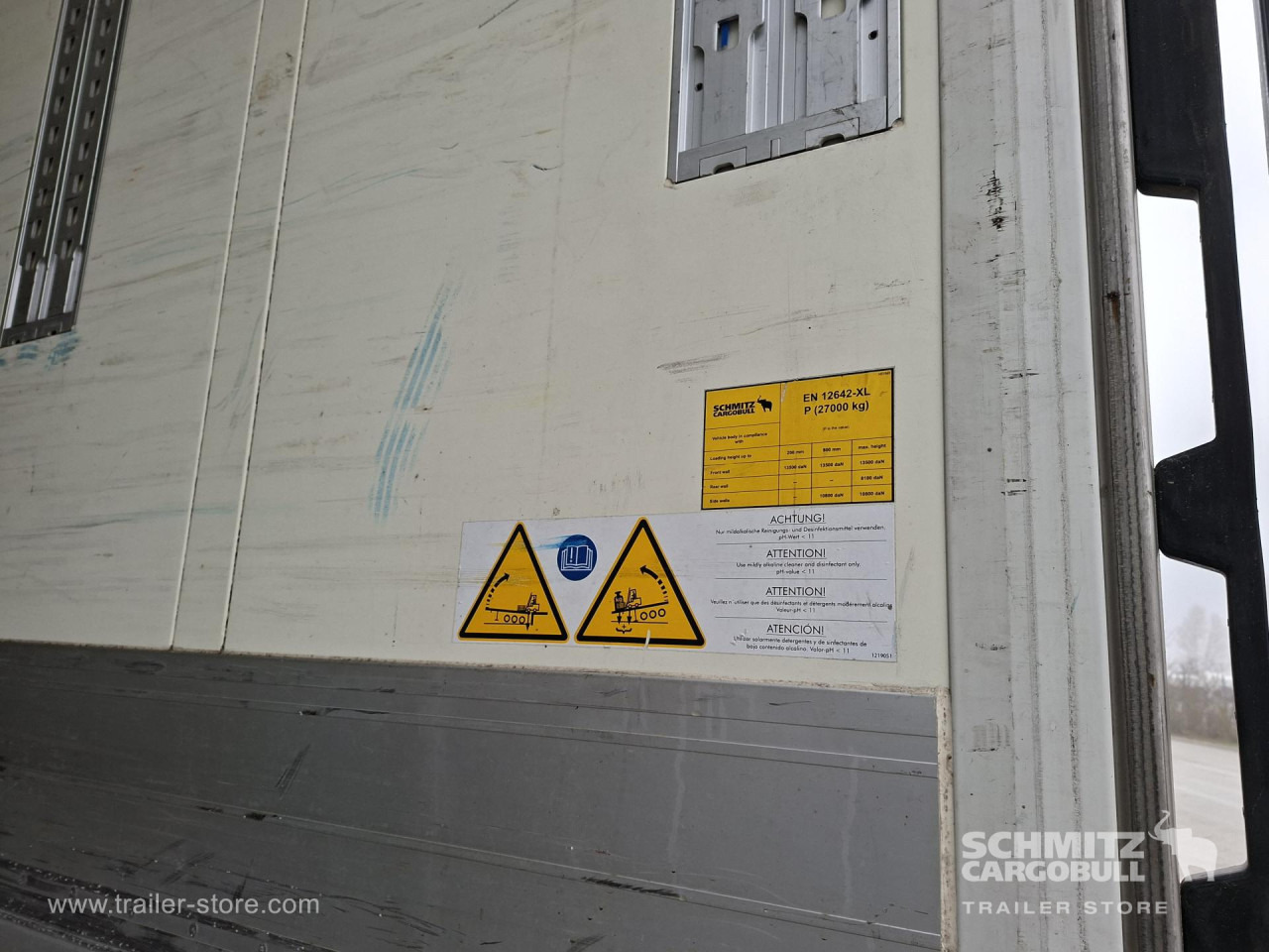 SCHMITZ Reefer Standard Double deck - Isothermal semi-trailer: picture 2 SCHMITZ Reefer Standard Double deck - Isothermal semi-trailer: picture 2