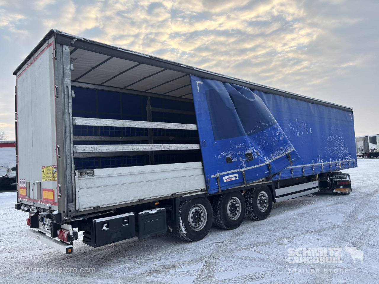 SCHMITZ Curtainsider Standard - Curtainsider semi-trailer: picture 1 SCHMITZ Curtainsider Standard - Curtainsider semi-trailer: picture 1