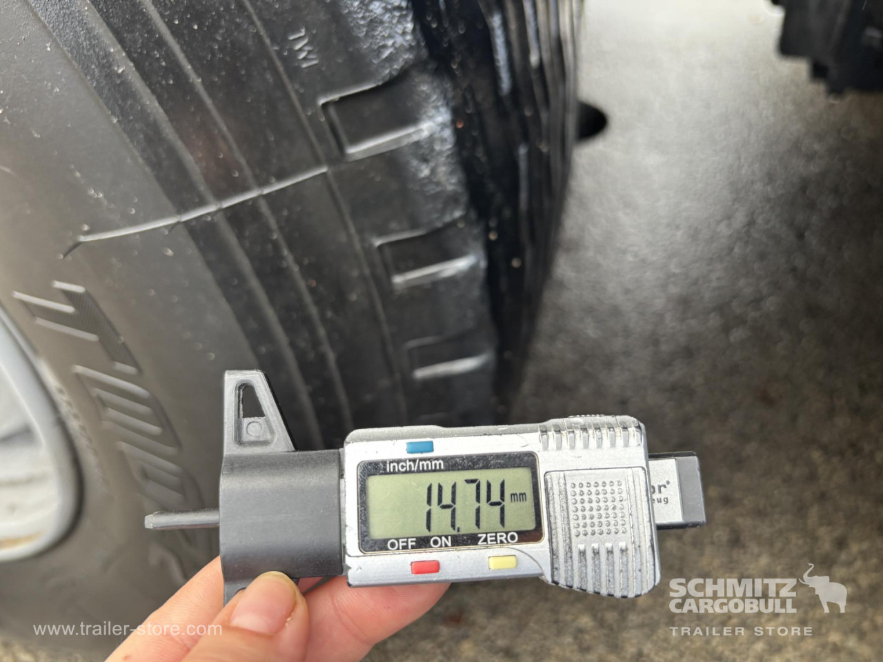 SCHMITZ Curtainsider Standard - Curtainsider semi-trailer: picture 2 SCHMITZ Curtainsider Standard - Curtainsider semi-trailer: picture 2